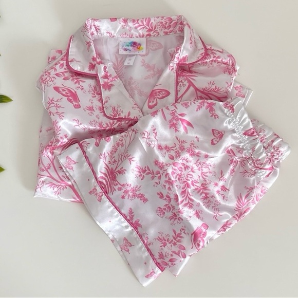 Between Other - girls pink & white floral pajama set